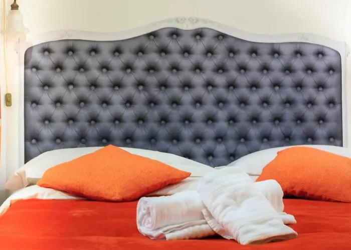 Charmantes- Komfortables Im Herzen Von By Interhome